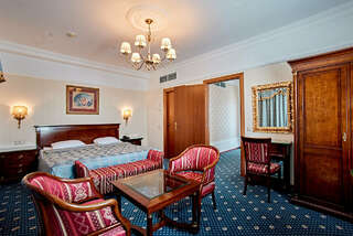 Гостиница Гринн Орёл Сюит-4